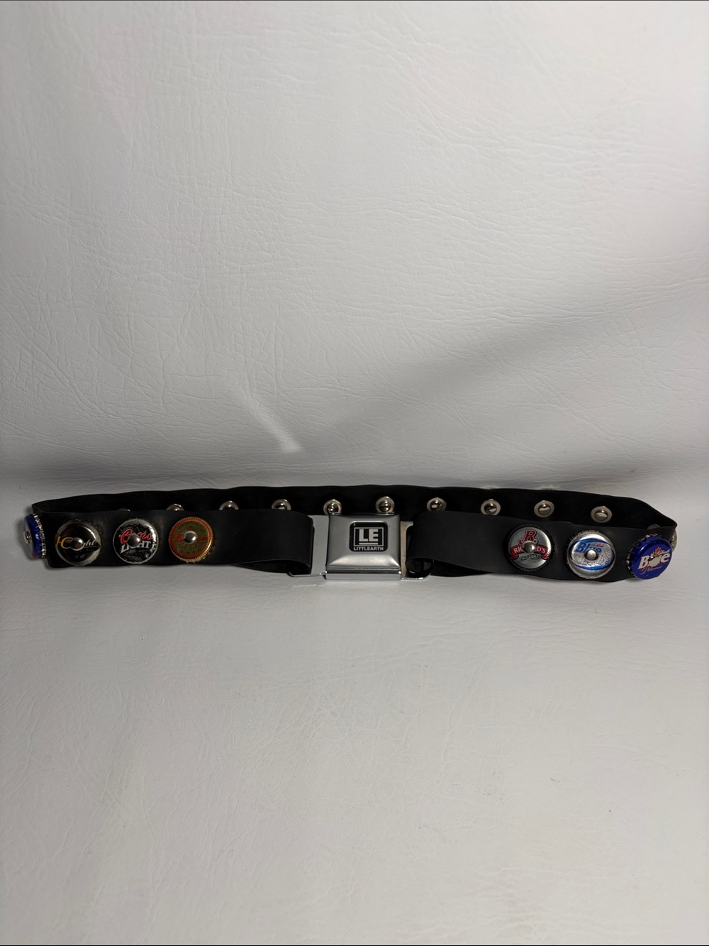 Vintage LE LittleEarth Bottle Cap Seat Belt Buckle Belt Size Medium